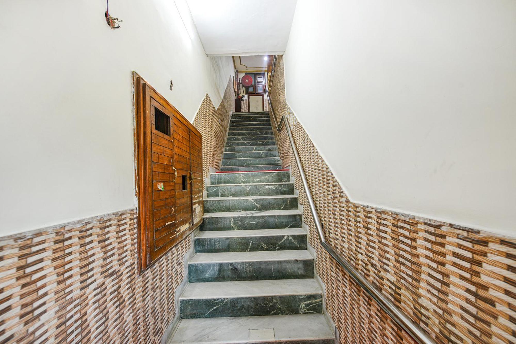 Fabhotel Royal Inn Chandīgarh 외부 사진