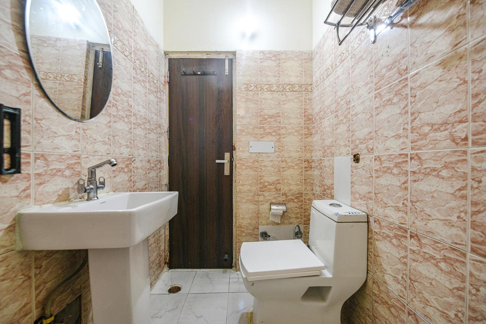 Fabhotel Royal Inn Chandīgarh 외부 사진
