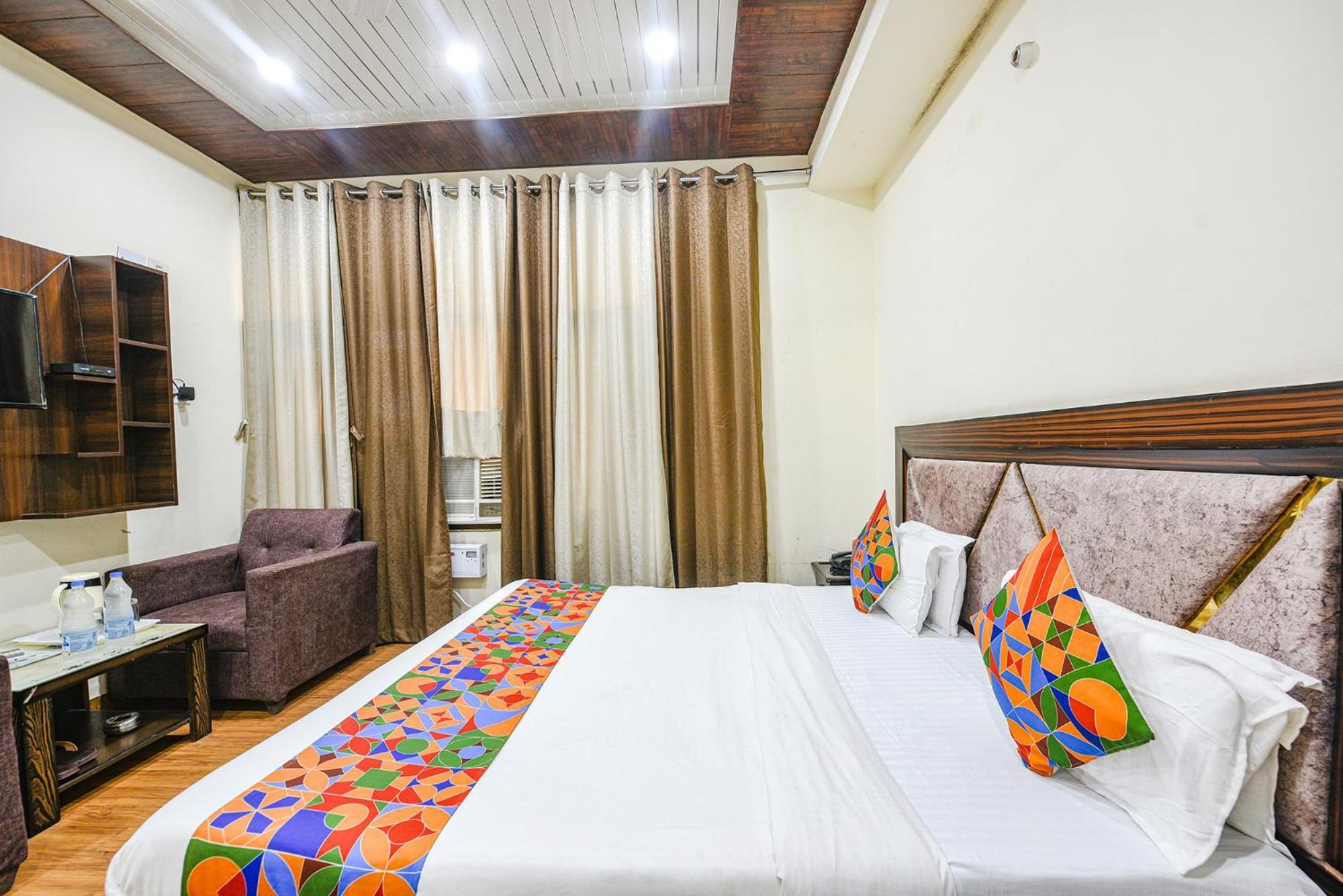 Fabhotel Royal Inn Chandīgarh 외부 사진