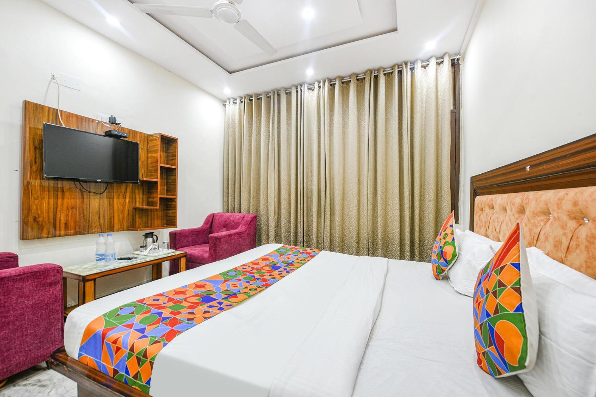 Fabhotel Royal Inn Chandīgarh 외부 사진