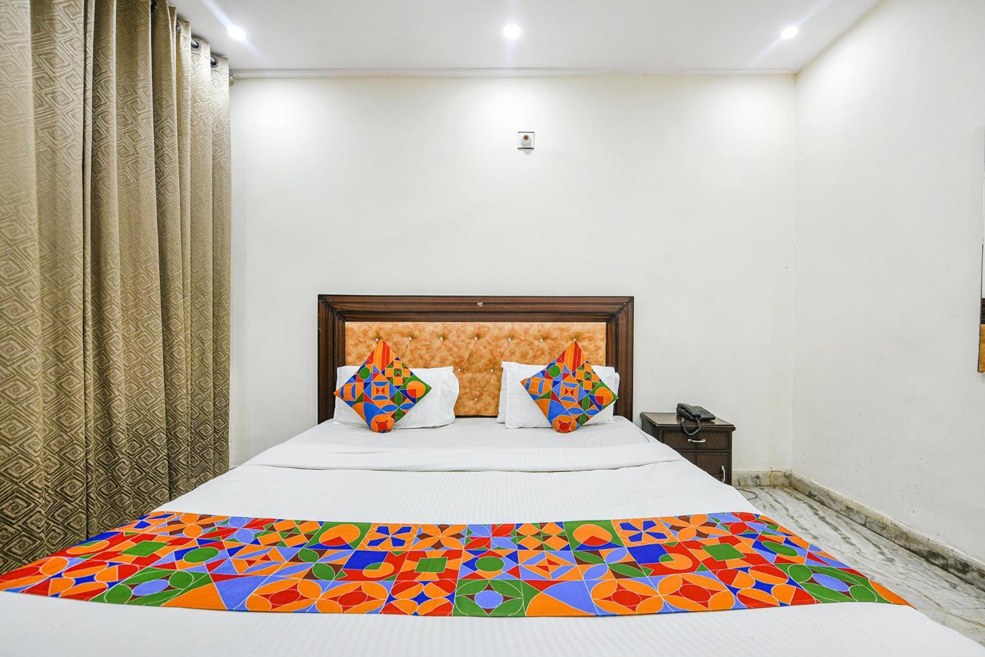 Fabhotel Royal Inn Chandīgarh 외부 사진